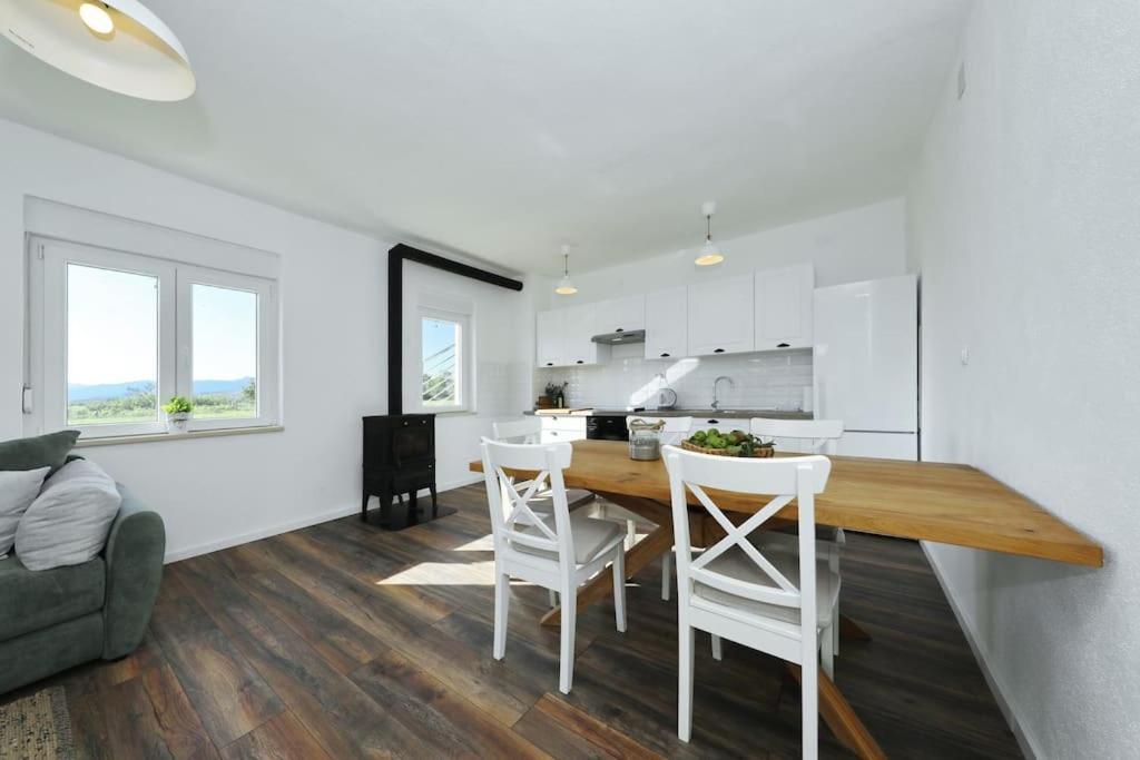 Holiday House Aurora Borealis Ervenik Exterior foto